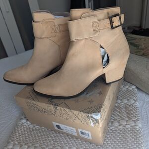 Free People Tan Ankle Boots with Cutout Design NWT